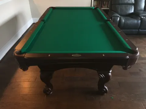 pool table leveling The Woodlands TX, game room table leveled with a machinist level